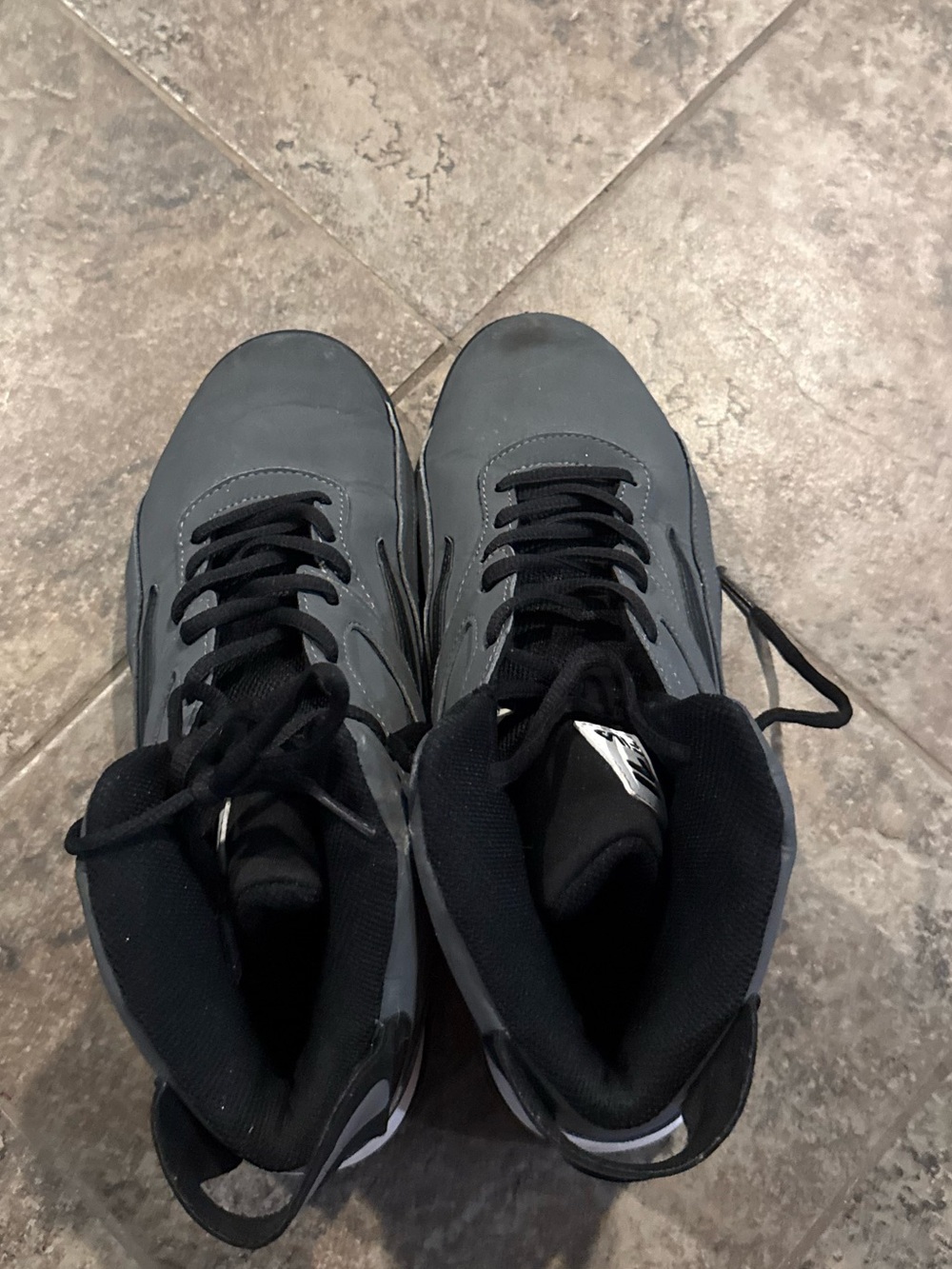 🍍Fila Men's Gray and Black High-Top Sneakers